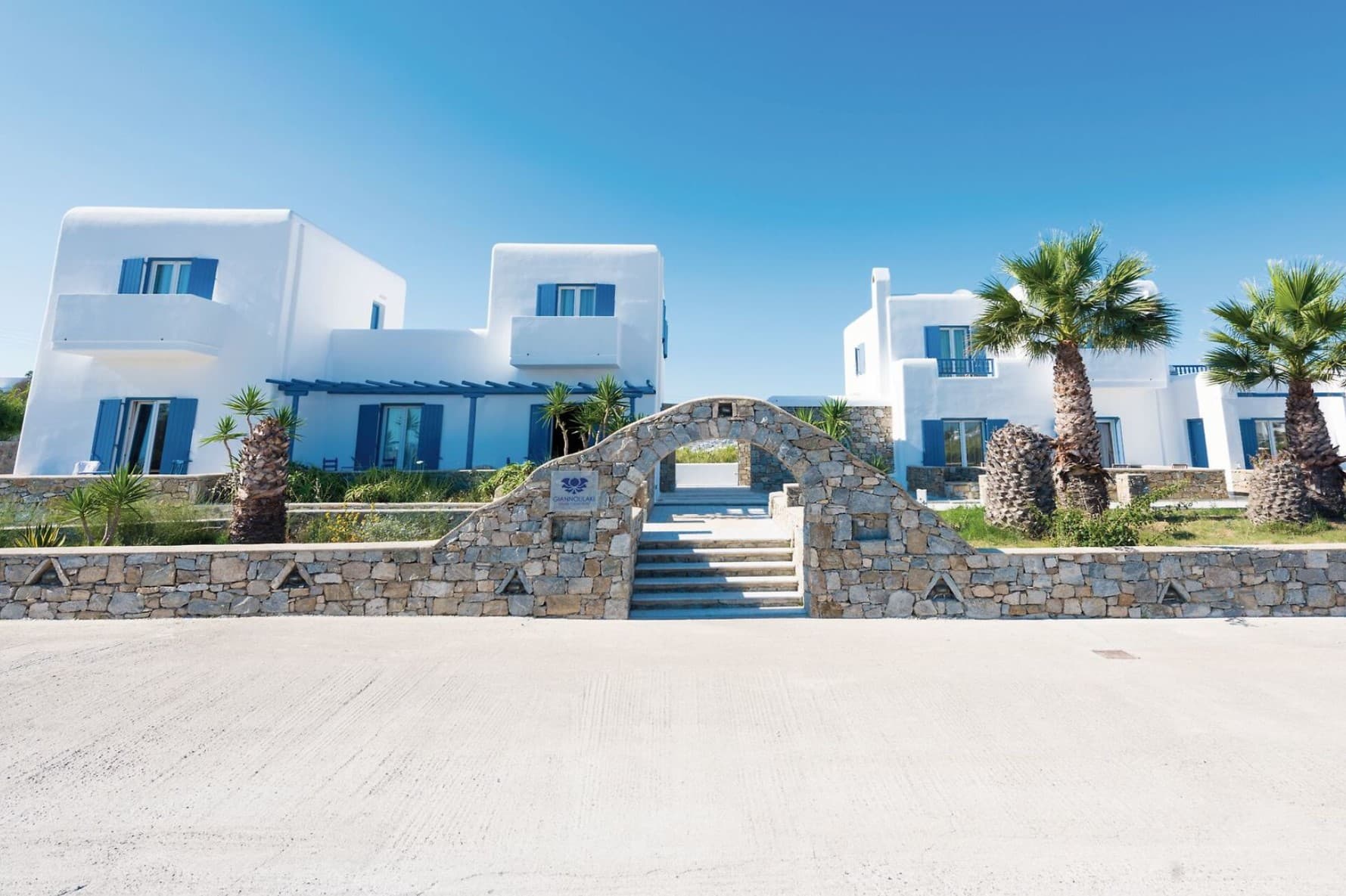 Giannoulaki Hotel — MYKONOS